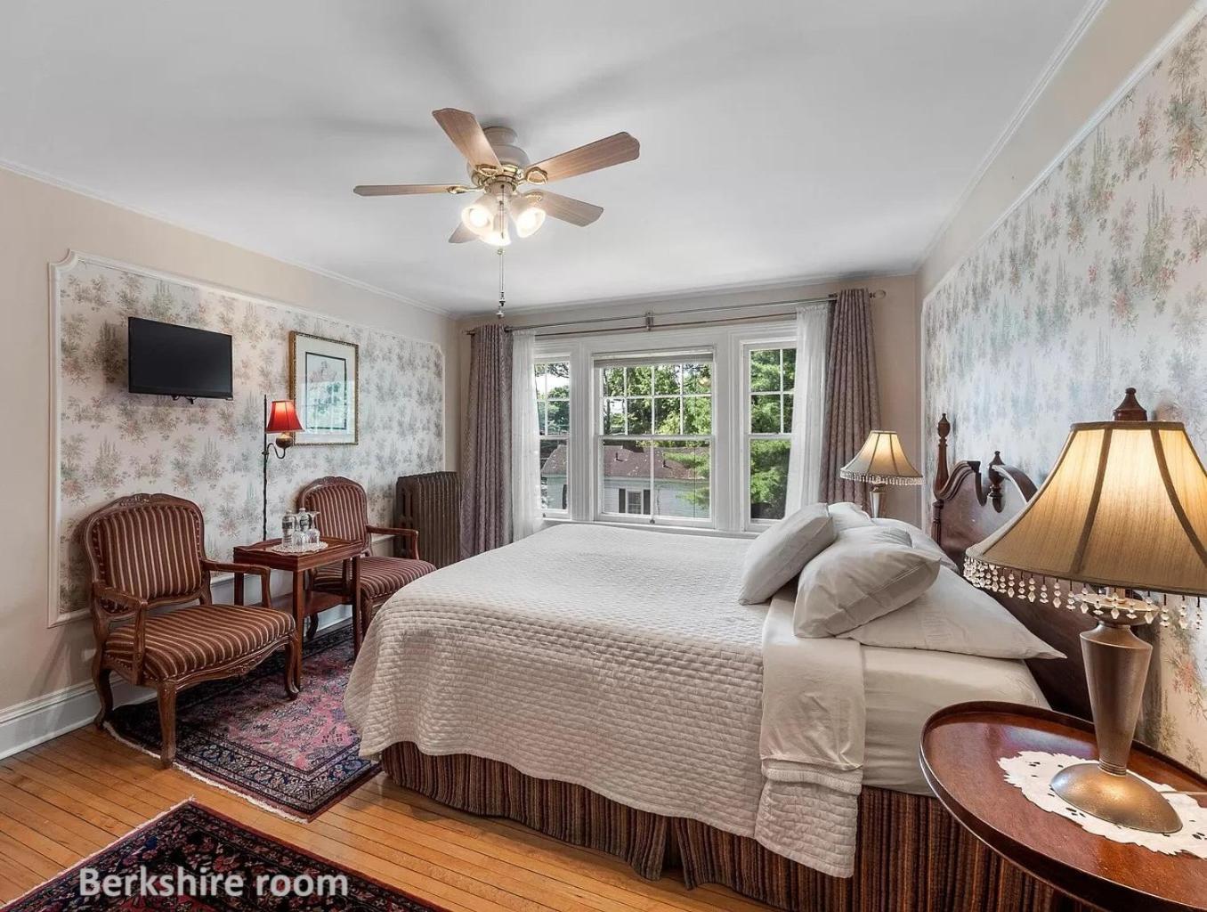 Wainwright Inn Great Barrington Extérieur photo